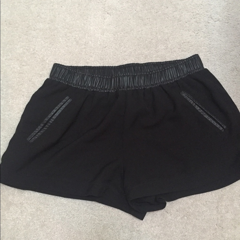Nothing is better than having two front pockets!